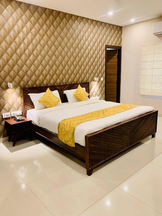 Vienna- A Boutique Hotel Divisione di Divisione di Jaipur Esterno foto