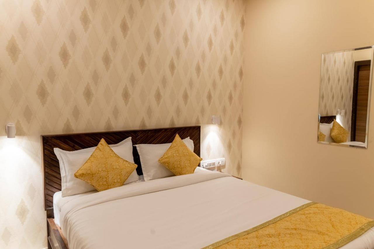 Vienna- A Boutique Hotel Divisione di Divisione di Jaipur Esterno foto