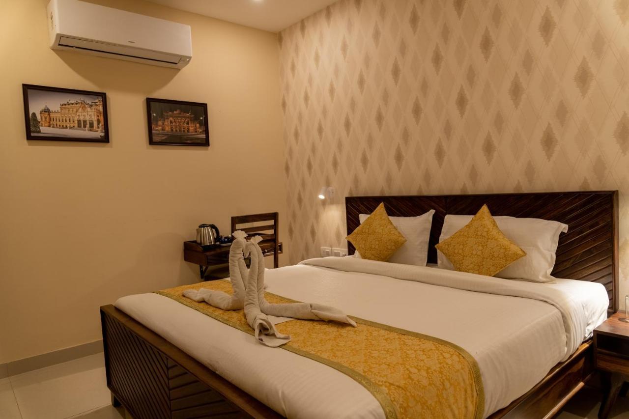 Vienna- A Boutique Hotel Divisione di Divisione di Jaipur Esterno foto